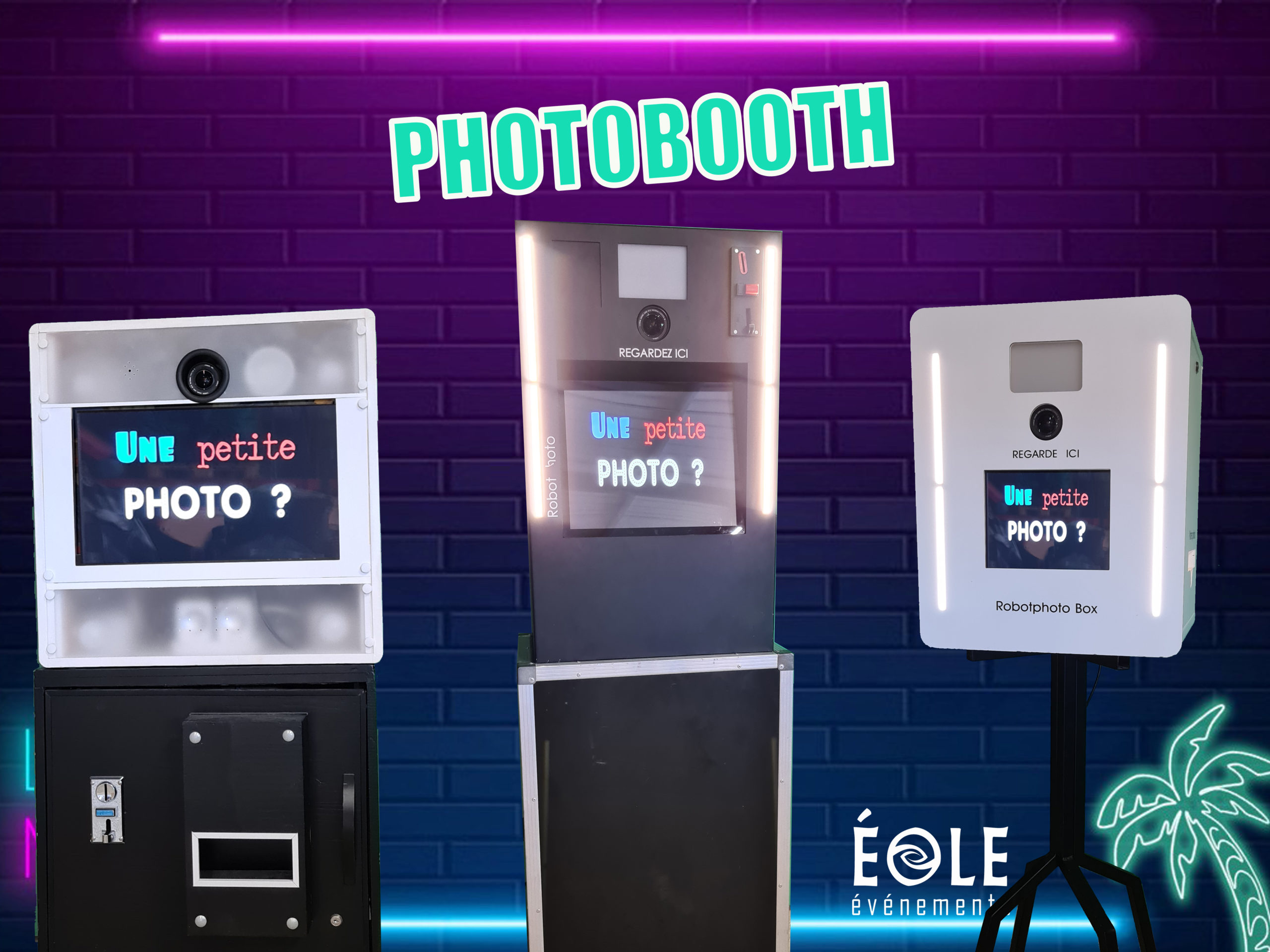 3 photobooth alignés avec un fond néon bleu et violet. Une écriture bleu avec marqué photobooth et le logo Eole evenements en bas à droite